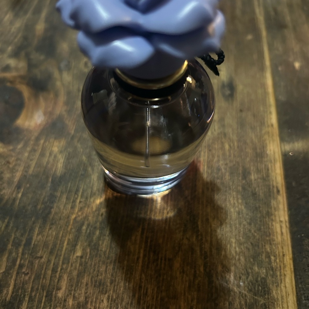 Dolce Blue Jasmine Eau De Parfum 1 Ounce  NWOB - Picture 3 of 4